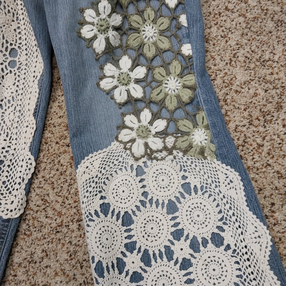 3226 Size 14 Duck Head Upcycled Cream and Green Jeans. - Picture 2 of 5